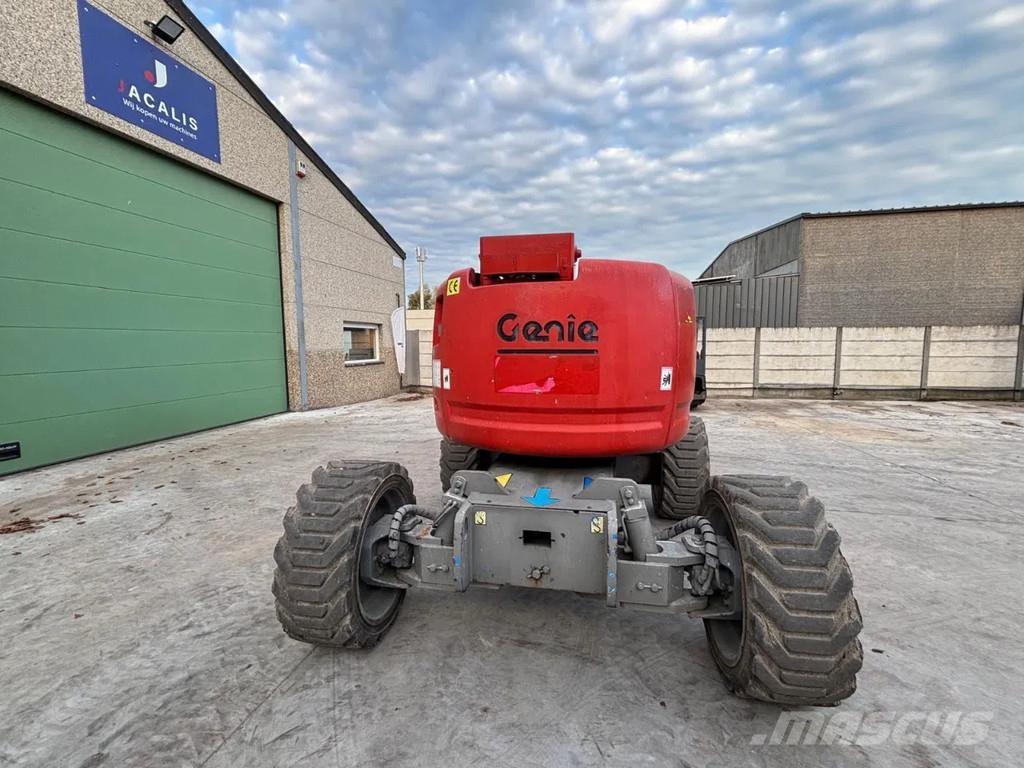 Genie Z45/25 ブームリフト　屈伸型