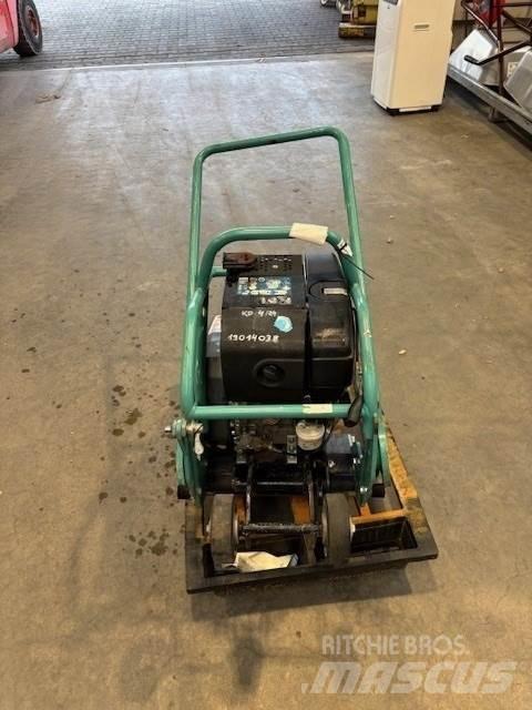 Ammann APF 20/50 プレートコンパクター