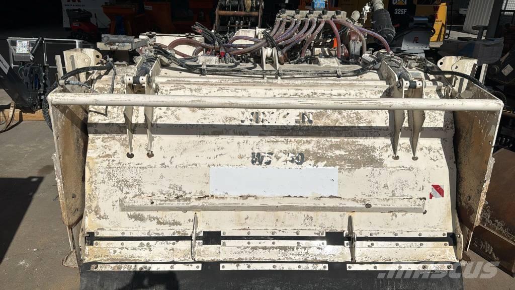 Wirtgen WS 250 アスファルトリサイクルマシン