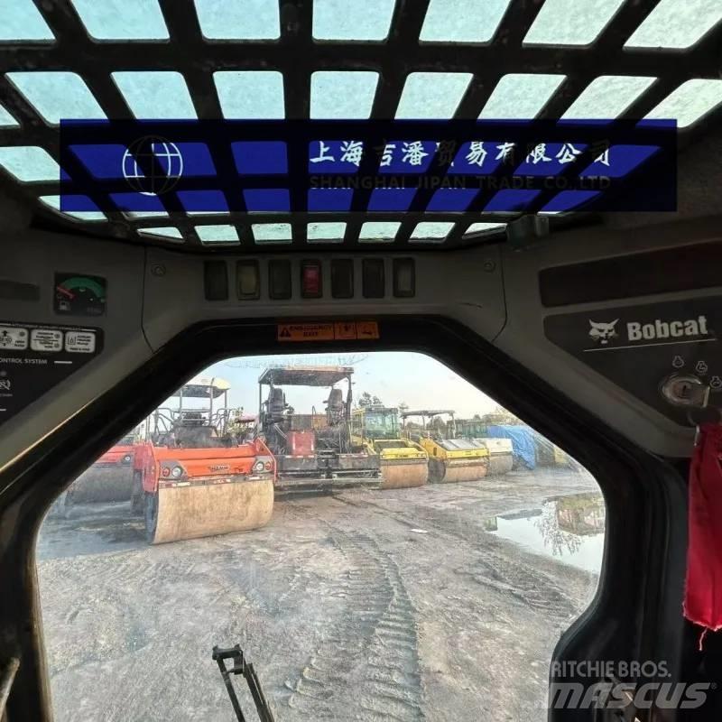 Bobcat S 300 スキッドステアローダー
