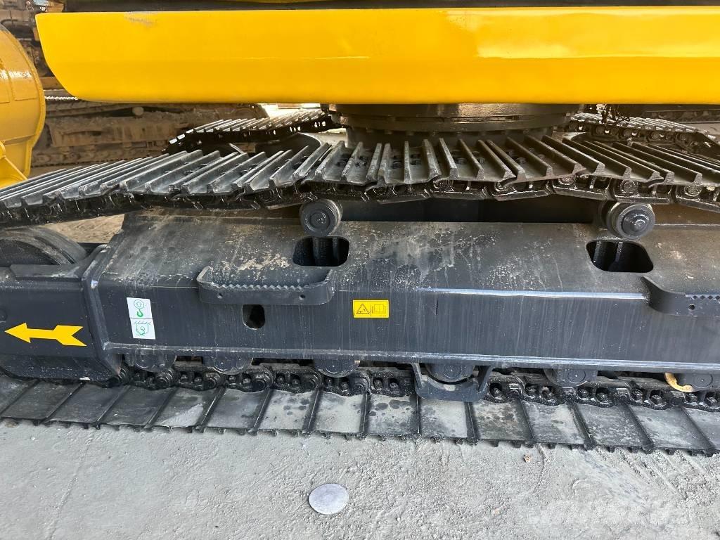 Komatsu PC 200-8 中型油圧ショベル 7ｔ-12ｔ（ユンボ・パワーショベル・バックホー）