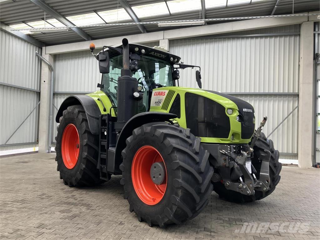 CLAAS Axion 930 トラクター