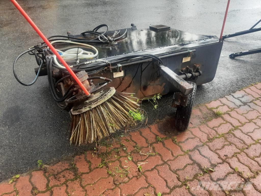 Reko Harjakone 180cm 路面清掃機