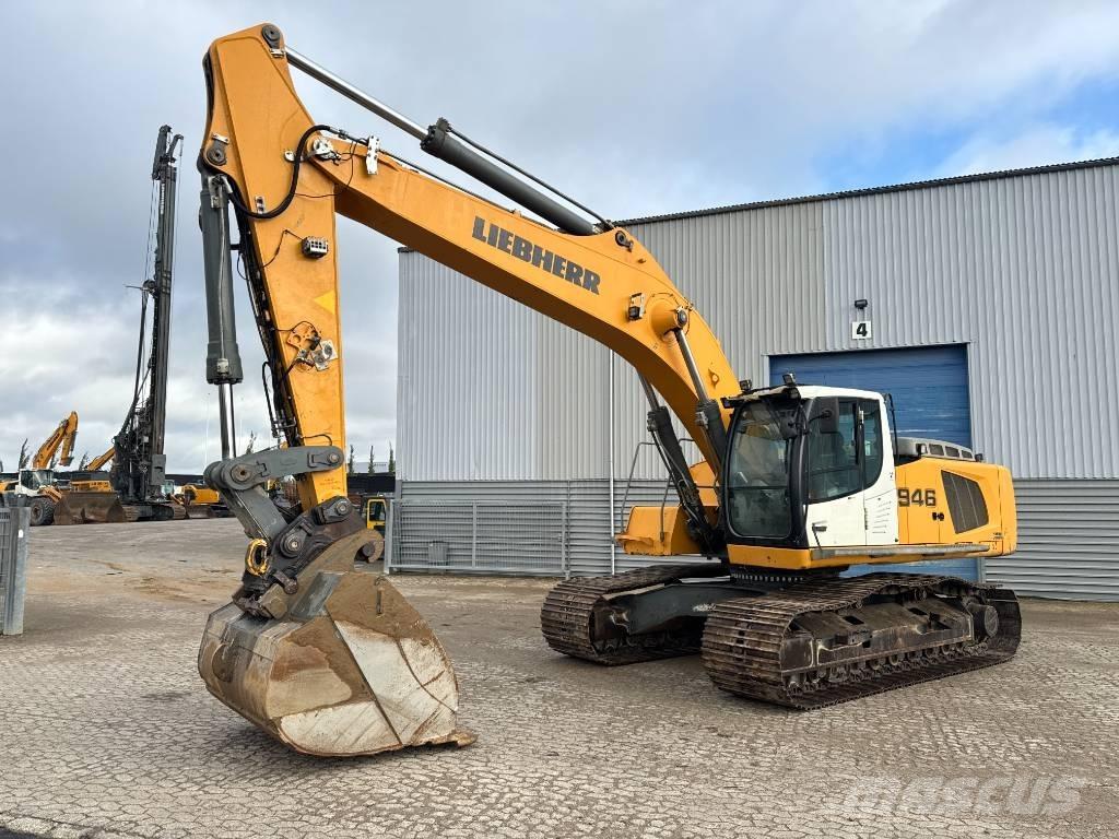 Liebherr R 946 大型油圧ショベル12t以上（パワーショベル・ユンボ）