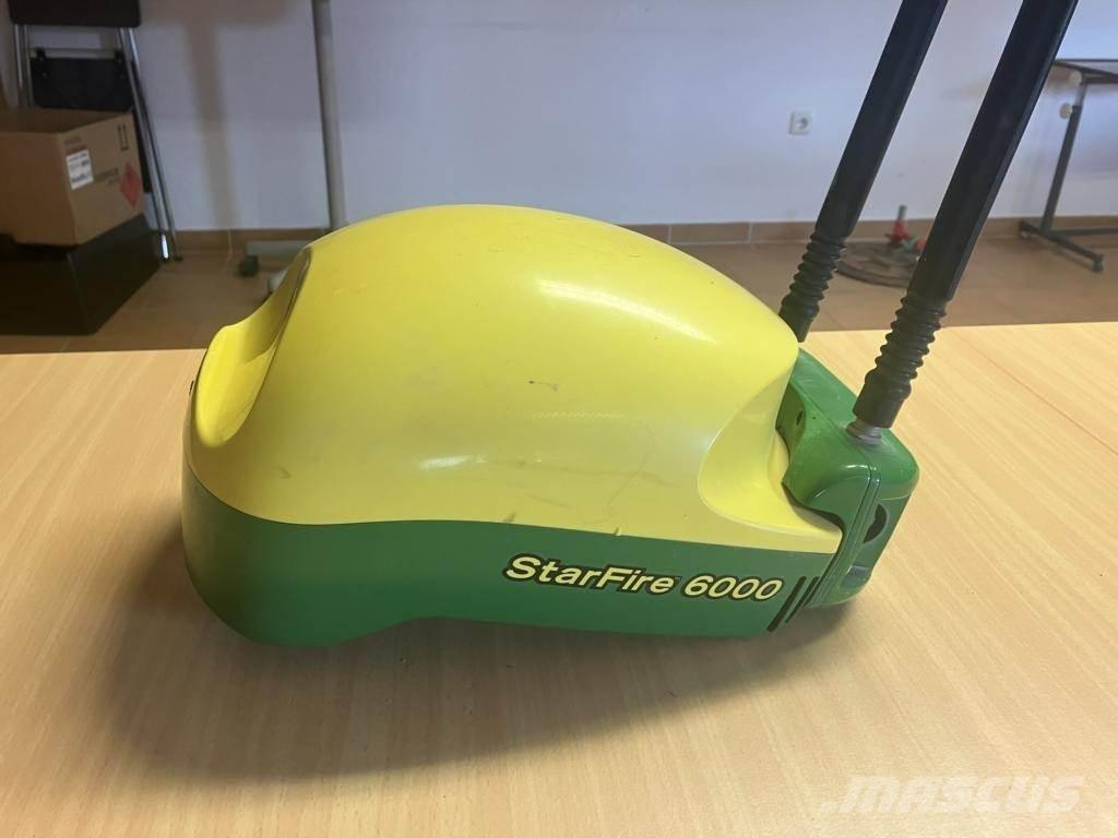 John Deere 6R 185 トラクター