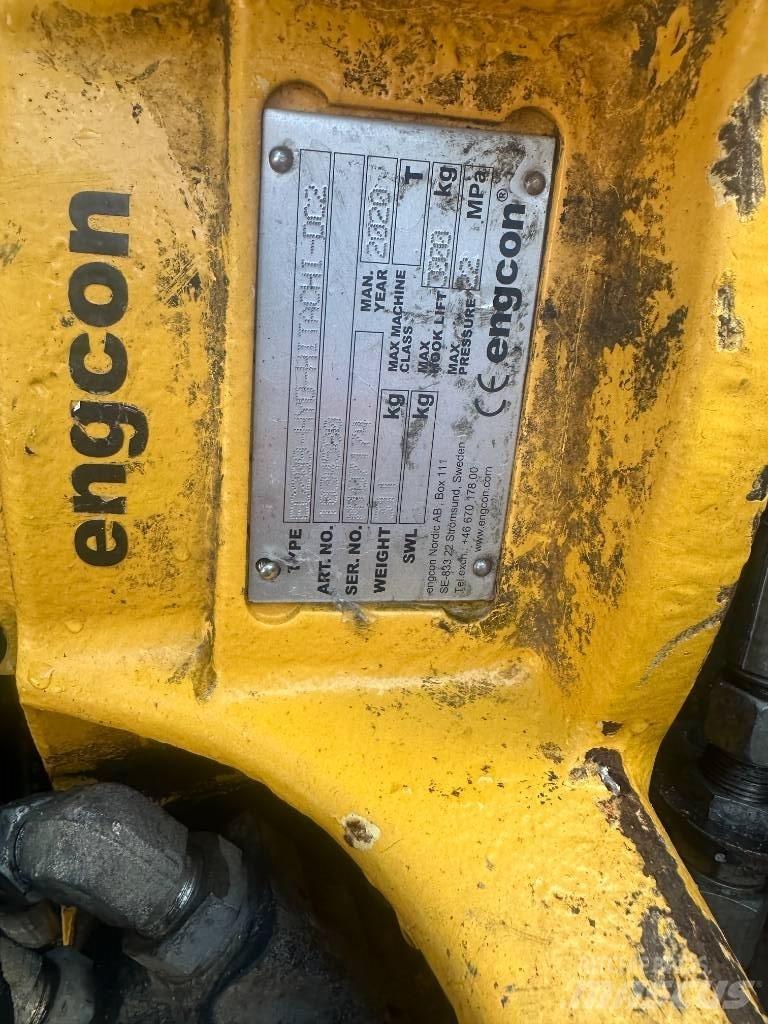Hitachi ZX 85 USB-6 中型油圧ショベル 7ｔ-12ｔ（ユンボ・パワーショベル・バックホー）