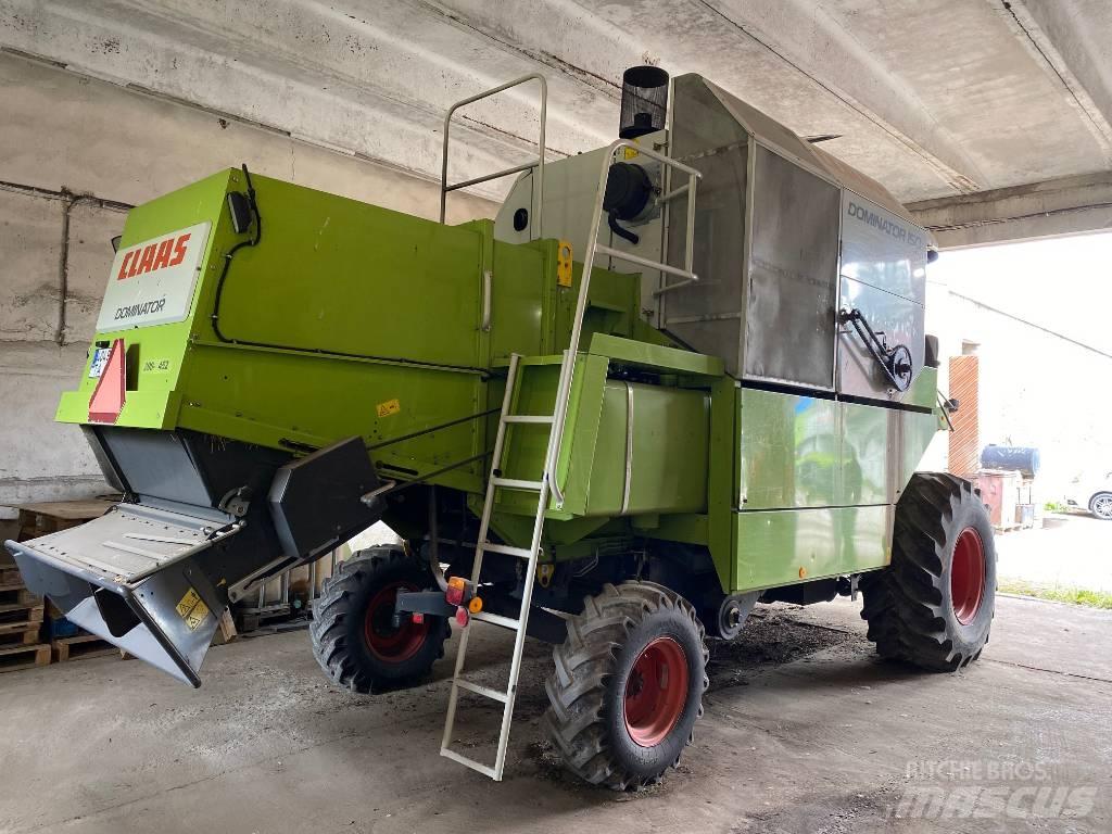 CLAAS Dominator 150 コンバイン