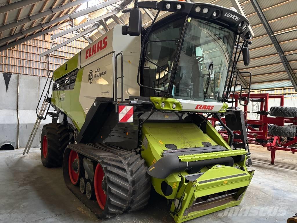 CLAAS LEXION 8800 TT コンバイン