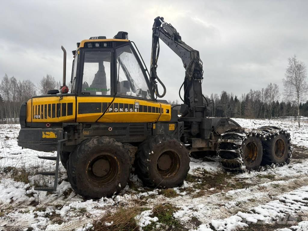 Ponsse Fox ハーベスター