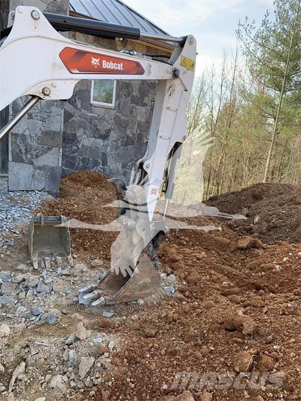 Bobcat E35 ミニ油圧ショベル 7t以下（ミニユンボ・ミニディガー）