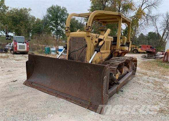 CAT D6C ブルドーザー