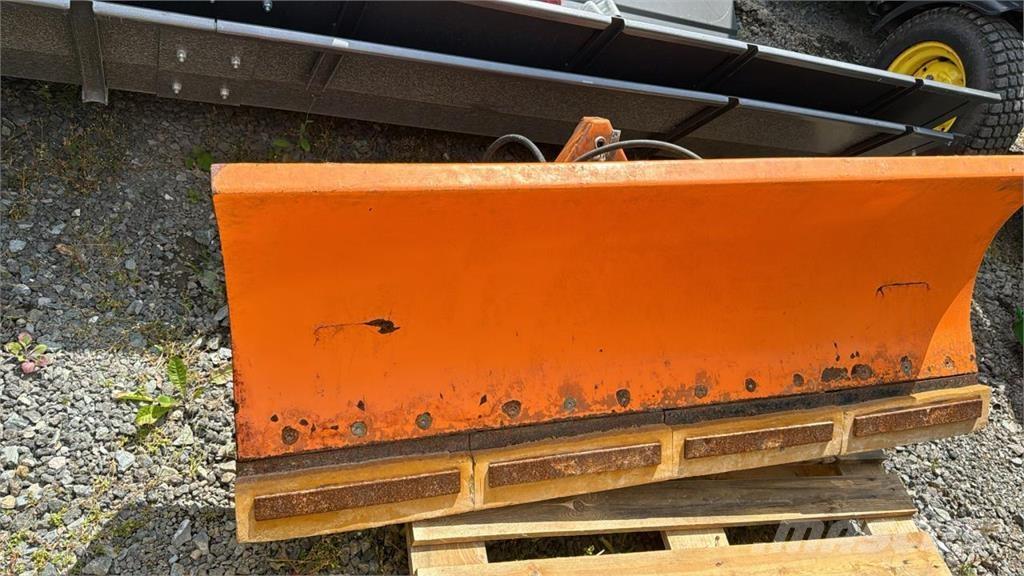 John Deere 3720 コンパクトトラクター