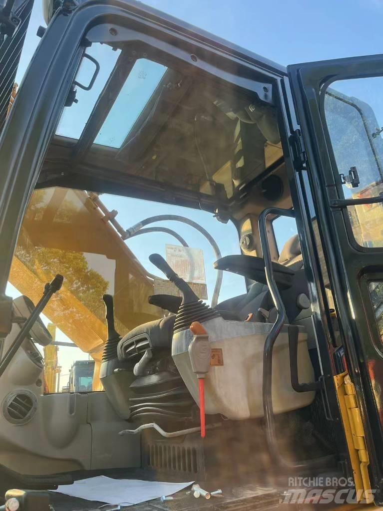 LiuGong CLG 922 E 大型油圧ショベル12t以上（パワーショベル・ユンボ）