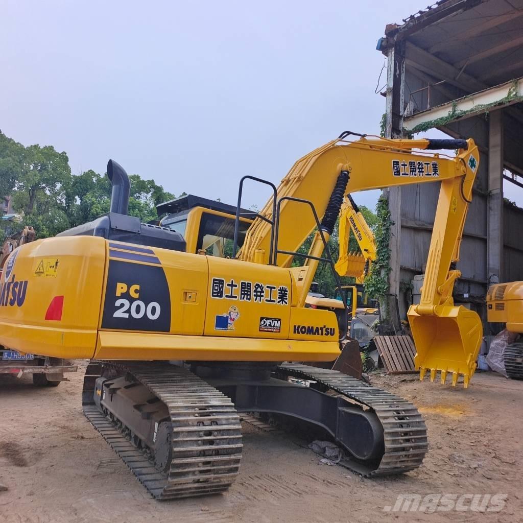 Komatsu PC 200 大型油圧ショベル12t以上（パワーショベル・ユンボ）