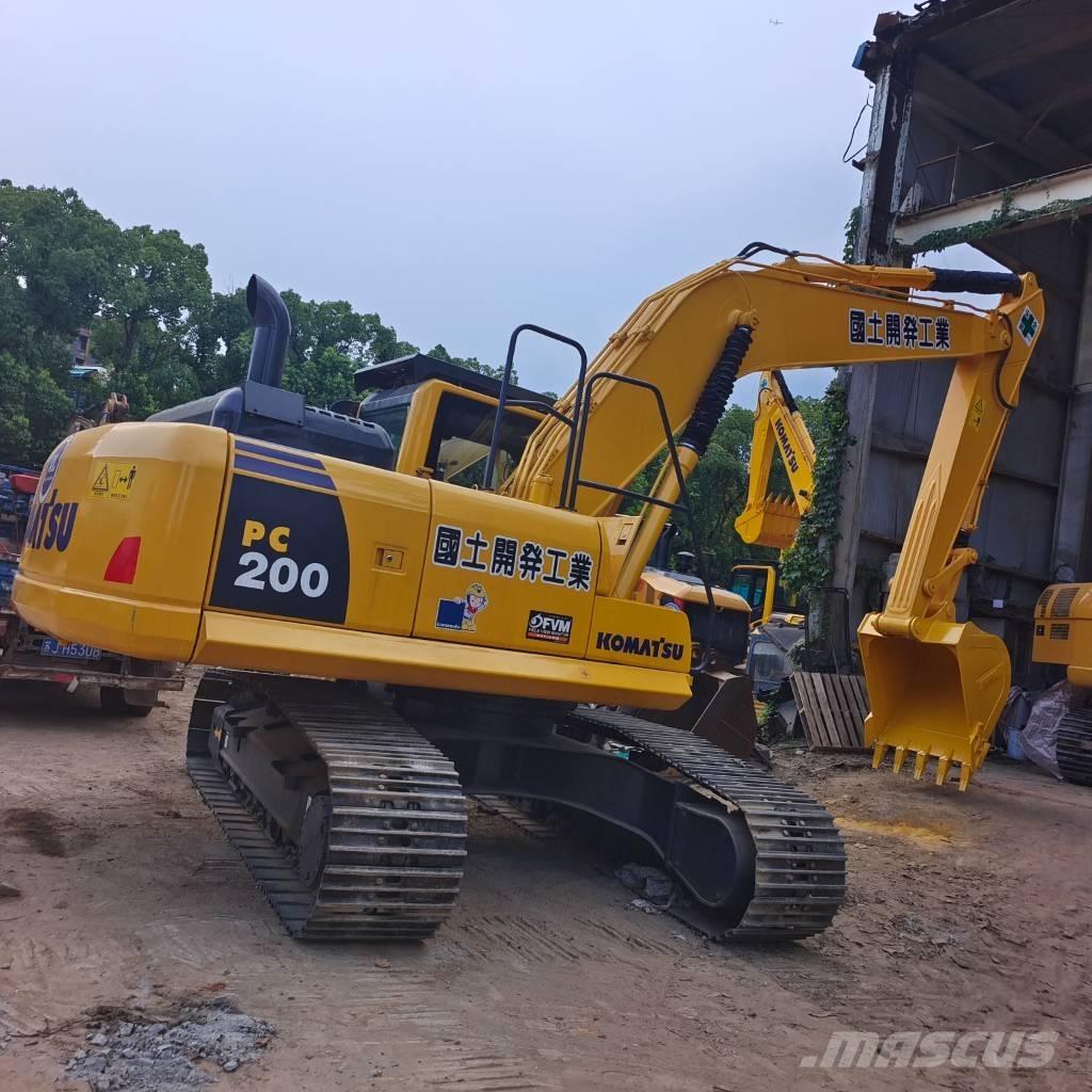 Komatsu PC 200 大型油圧ショベル12t以上（パワーショベル・ユンボ）