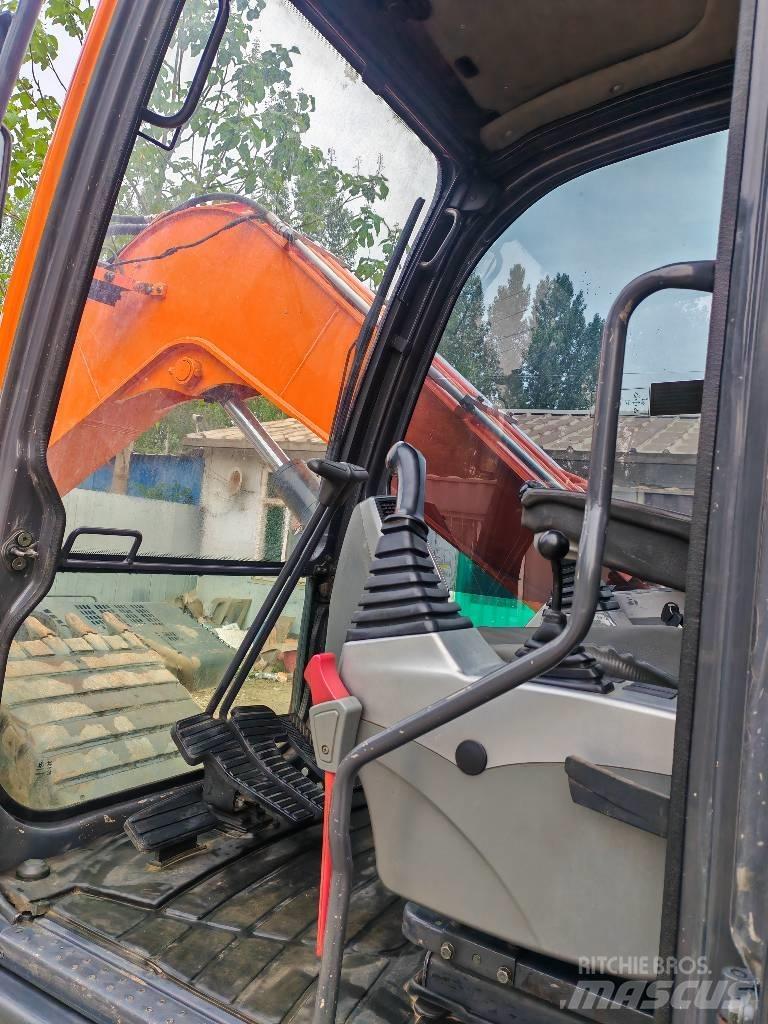 Doosan DX75-9C 中型油圧ショベル 7ｔ-12ｔ（ユンボ・パワーショベル・バックホー）