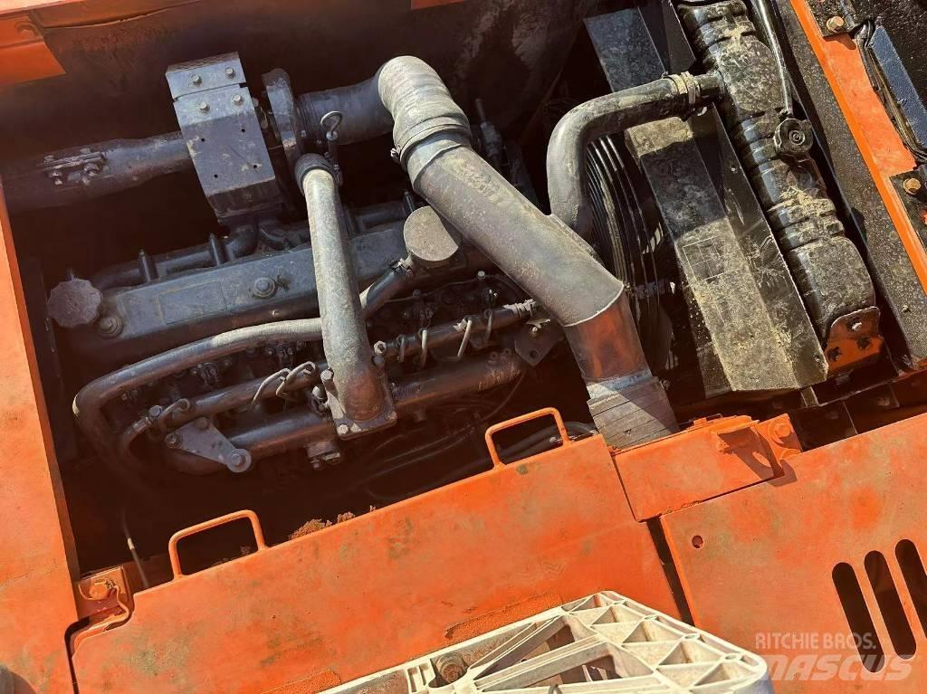 Doosan 150 W-7 ホイール式油圧ショベル（パワーショベル・ユンボ・バックホー）