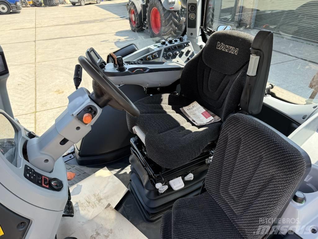 Valtra T174 Direct トラクター