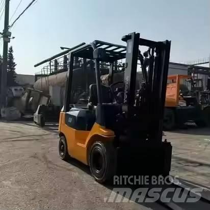 Toyota FD15 ディーゼル・軽油
