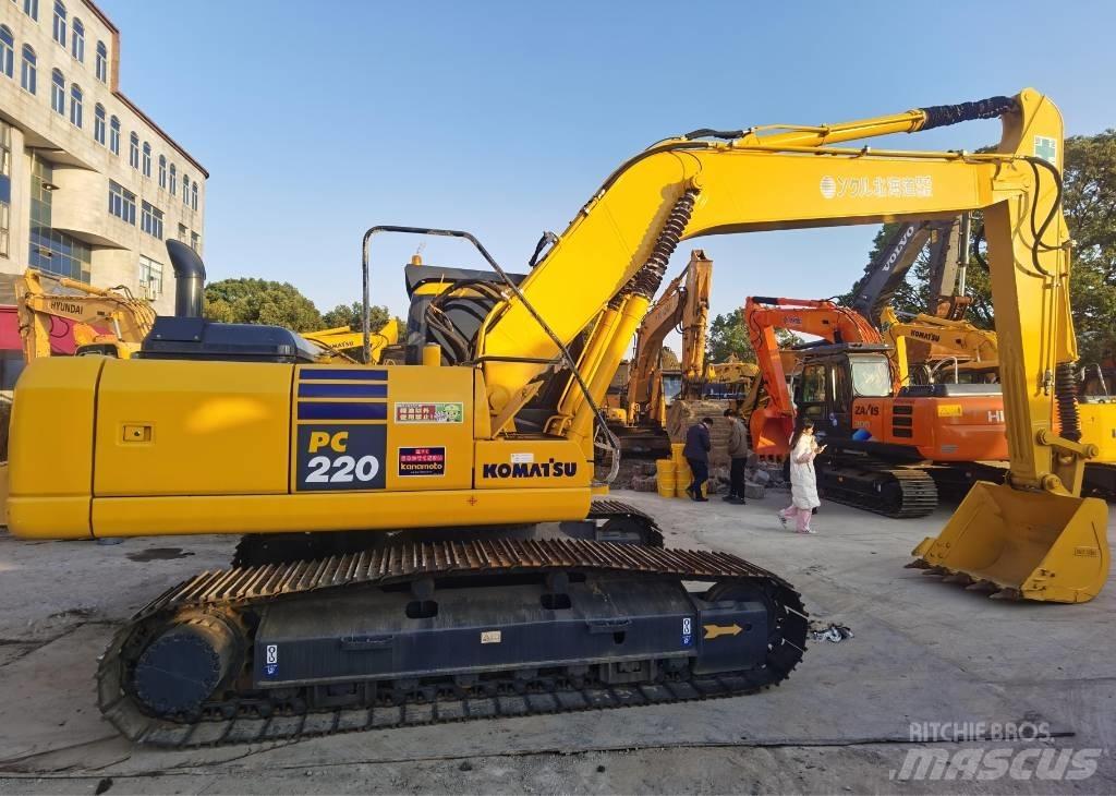Komatsu PC 220-7 大型油圧ショベル12t以上（パワーショベル・ユンボ）