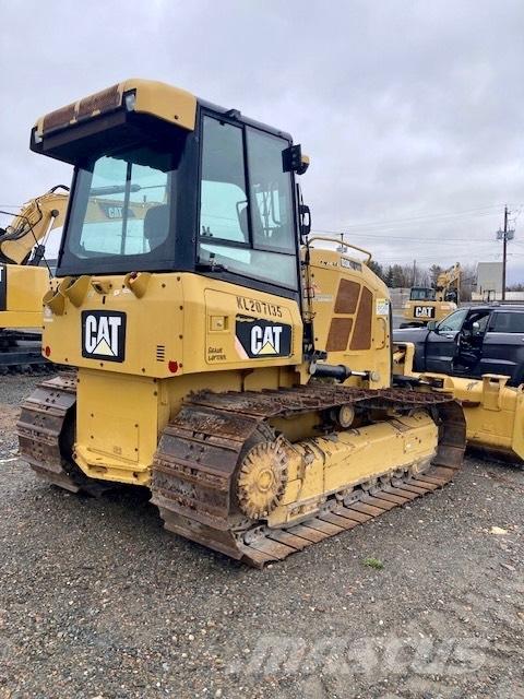CAT D 3 K 2 LGP ブルドーザー