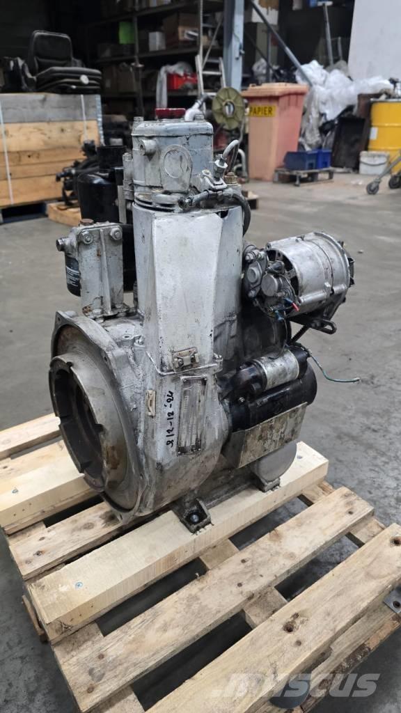 Deutz F1L210D エンジン