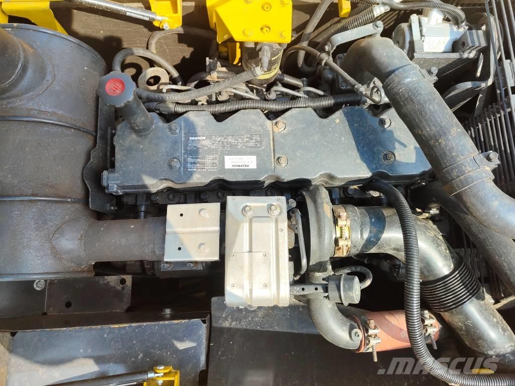 Komatsu PC 200 大型油圧ショベル12t以上（パワーショベル・ユンボ）