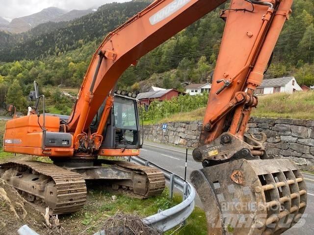 Doosan DX 225 LC-3 大型油圧ショベル12t以上（パワーショベル・ユンボ）