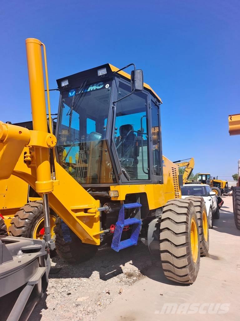 XCMG GR 180 モーターグレーダー