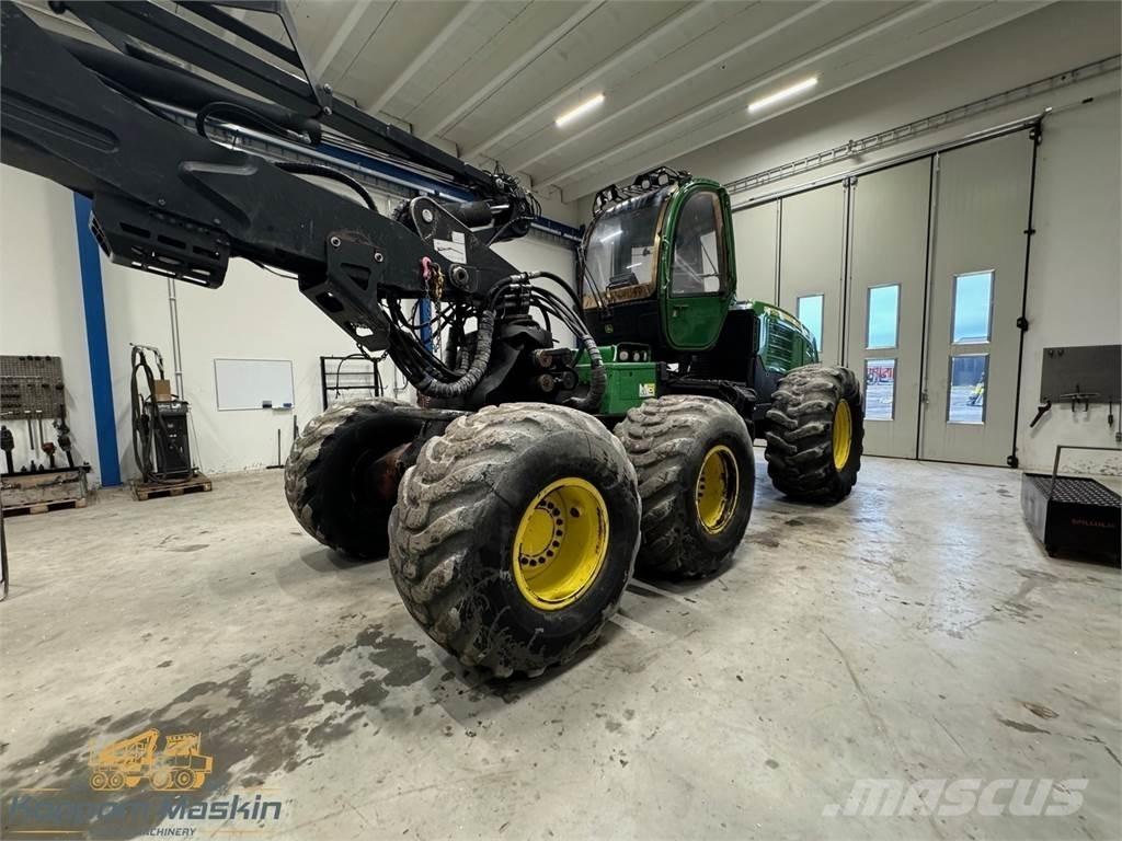 John Deere 1470E ハーベスター