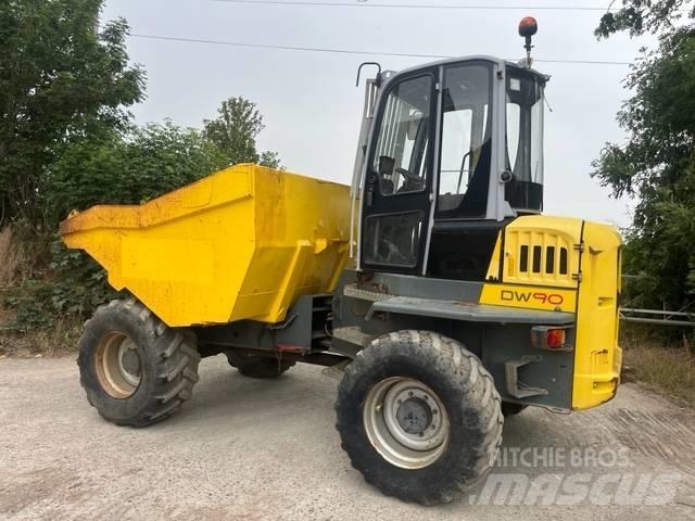 Wacker Neuson DW 90 サイト　ダンプ