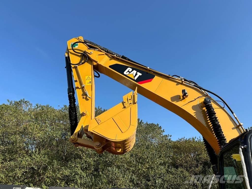 CAT 320 D L 大型油圧ショベル12t以上（パワーショベル・ユンボ）