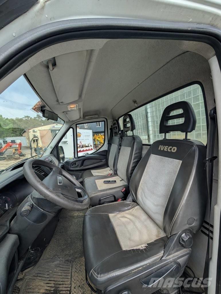 Iveco 35-12 ピックアップ／ドロップサイド