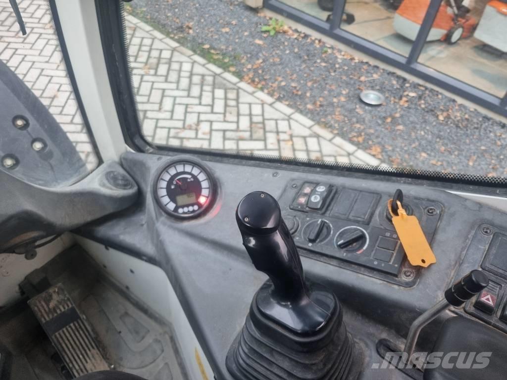 Liebherr l506c ホイールローダー・タイヤショベル