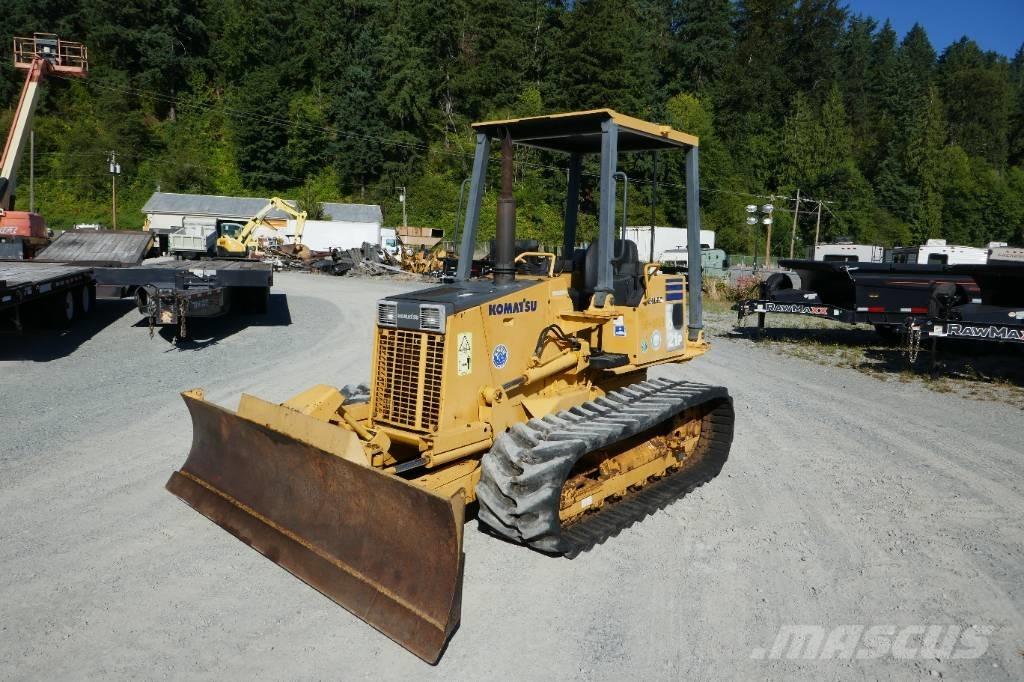Komatsu D 21 P-8 ブルドーザー