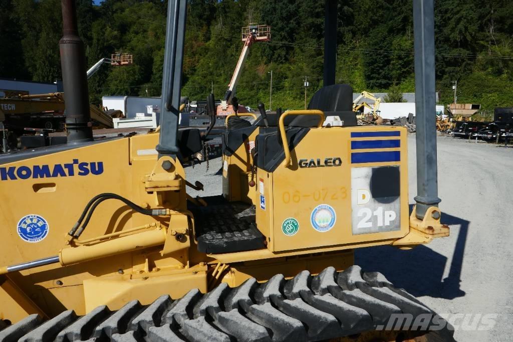 Komatsu D 21 P-8 ブルドーザー