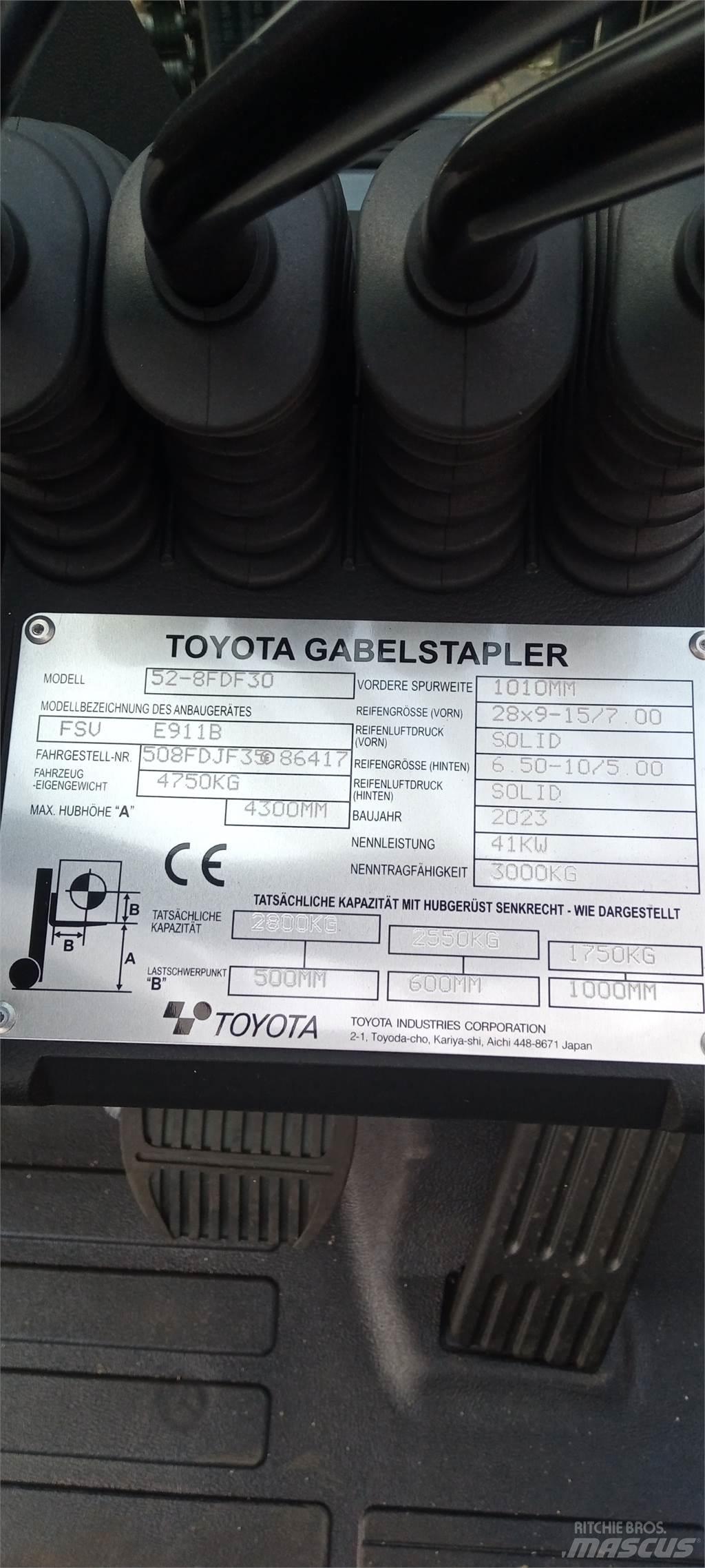 Toyota 52-8FDF30 ディーゼル・軽油