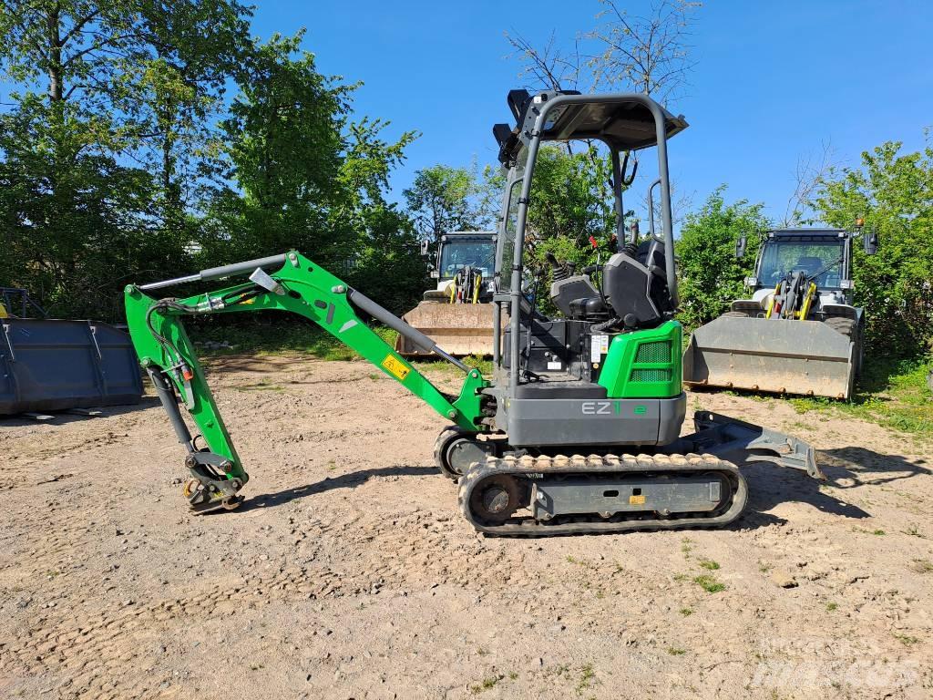 Wacker Neuson EZ17e 大型油圧ショベル12t以上（パワーショベル・ユンボ）