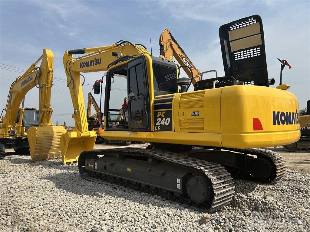 Komatsu PC240 大型油圧ショベル12t以上（パワーショベル・ユンボ）