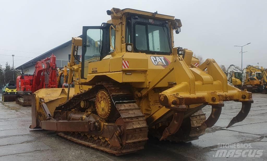 CAT D 6 T XL ブルドーザー