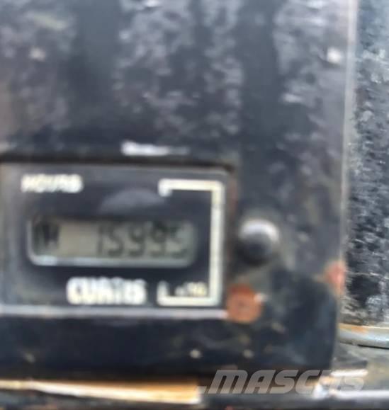 Mecalac TA 1 EH サイト　ダンプ