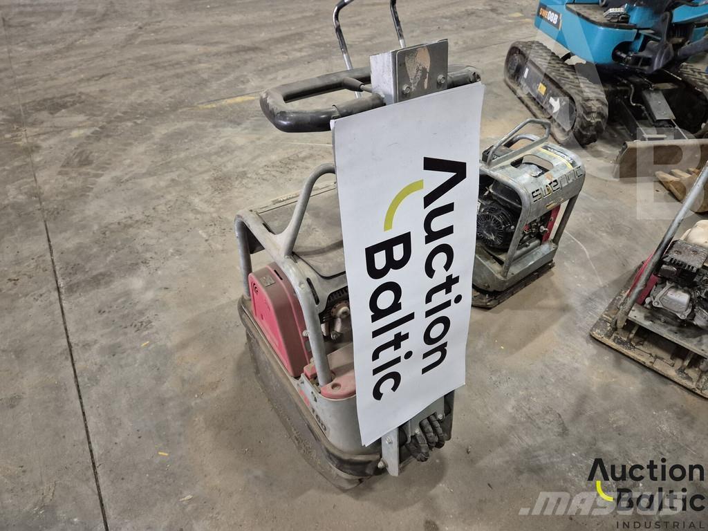 Swepac FB 160 プレートコンパクター