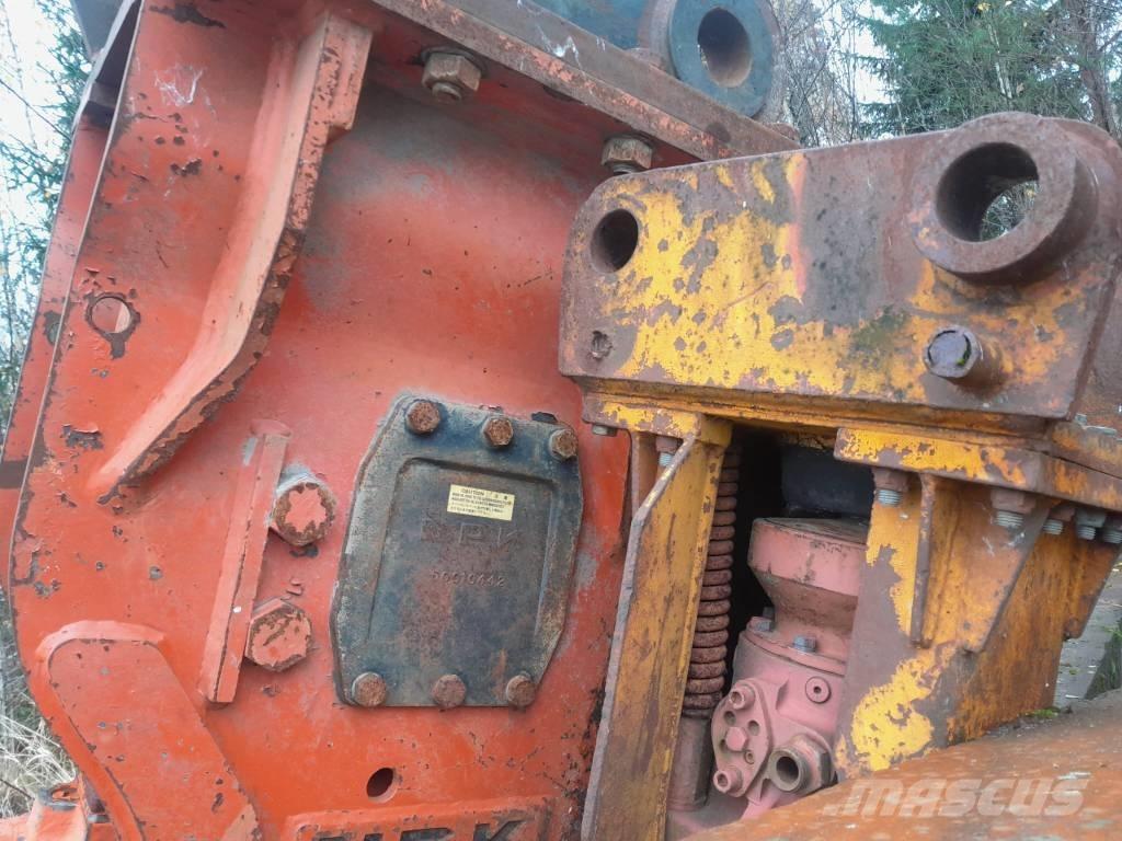 NPK E-216B ハンマー／ブレーカ