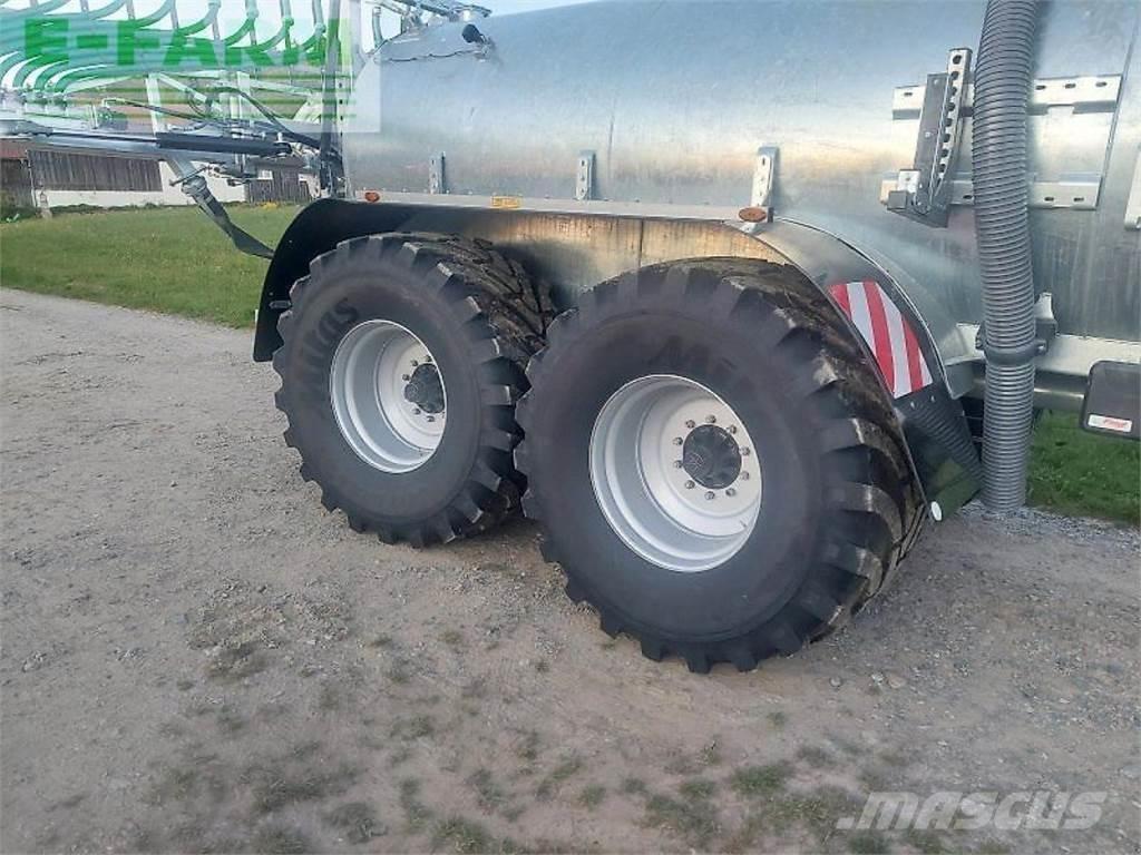 Fliegl pfw 14000 肥料散布機