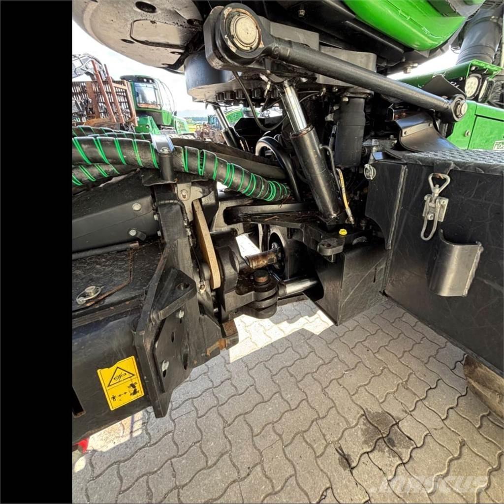 John Deere 1270 G ハーベスター
