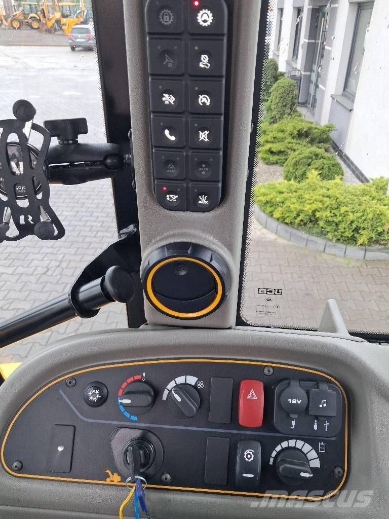 JCB TM 320 S AGRI 農業用テレハンドラー