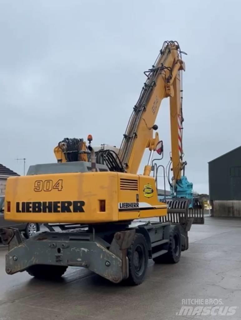 Liebherr A 904 C 廃棄物／工業産廃処理機