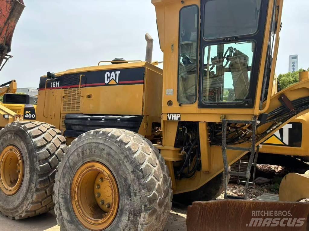 CAT 16 H モーターグレーダー