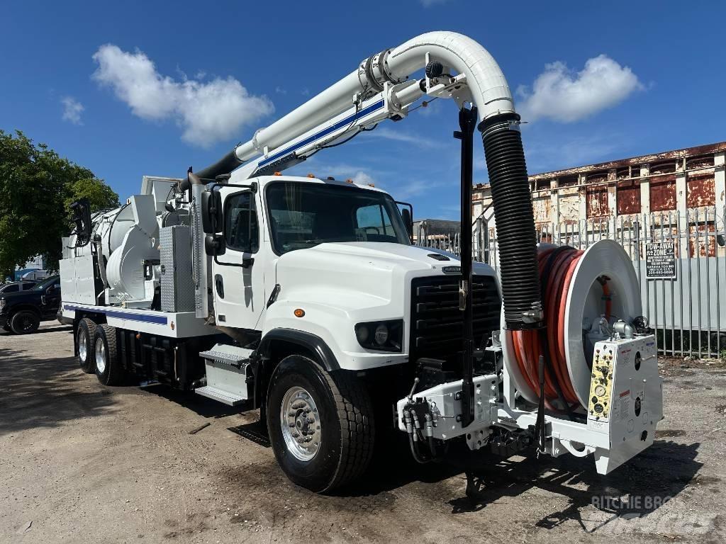Freightliner 114 SD コンバイン／バキュームトラック