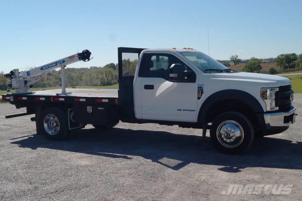 Ford F 550 XL SD クレーントラック、ユニック車